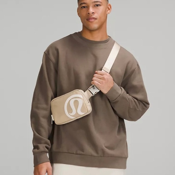 Lululemon Everywhere Belt Bag Trench White Opal Adjustable Sling Crossbody NWT - Picture 5 of 10